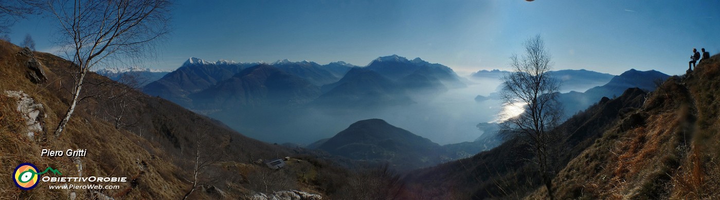 24 Dal Sentiero della Direttissima vista sul Rif. Menaggio e verso il lago.jpg